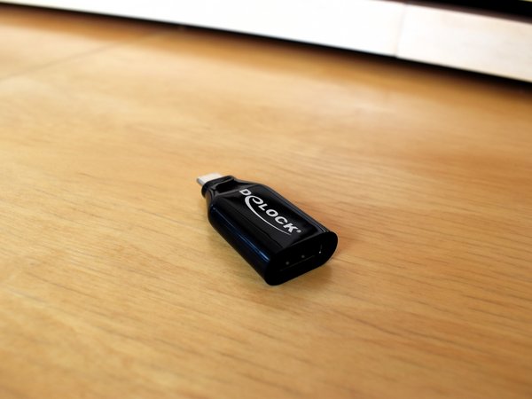 Foto: Adapter: HDMI-Buchse / USB C-Stecker