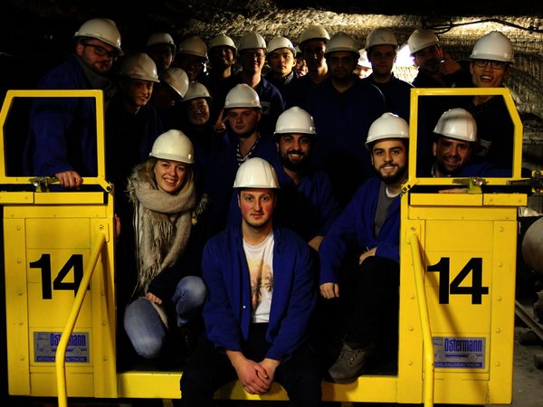 Group photo in the mine 
