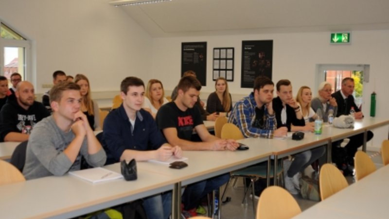 Studierende des Bachelorstudiengangs International Business Law