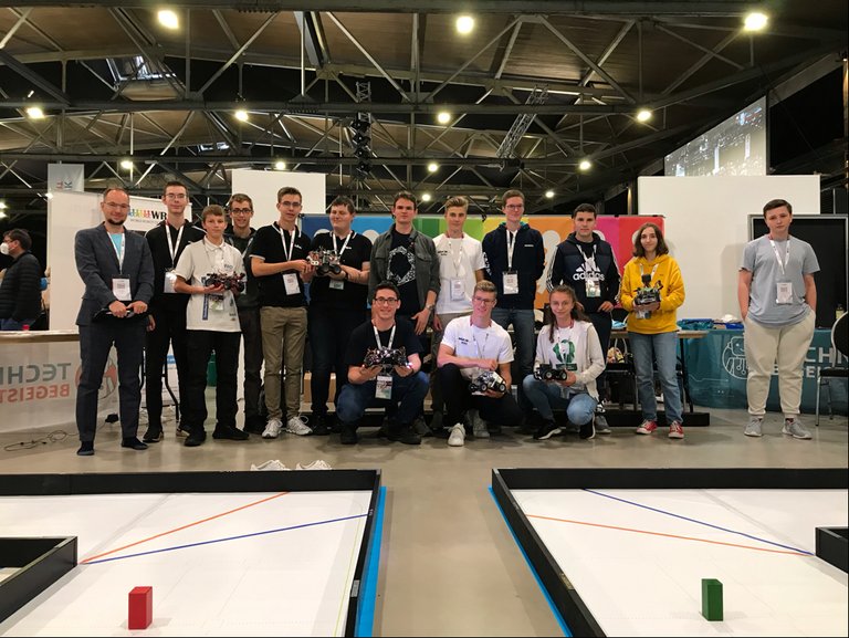 Teilnehmer der World Robot Olympiad