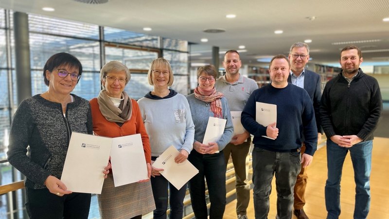 Die Teilnehmer: Christine Gensler, Martina Gratz, Andrea Conradi-Graul, Daniela Gröger, Sven Franke, Dr. Marcus Hornung, Prof. Gundolf Baier, Wolfgang Ramsteck 