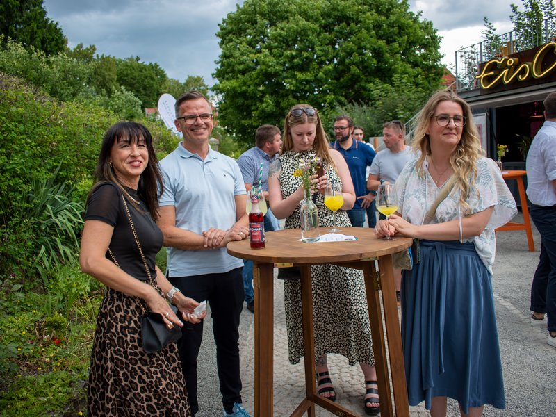 Gäste zum Sommerfest