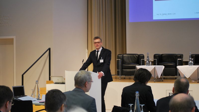 Prof. Mathias Ulbrich bei der Tagung „3. Berliner bAV-Auftakt“ im Jahr 2018