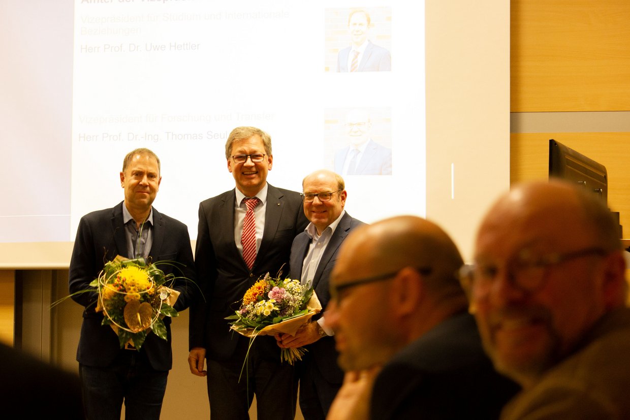 Prof. Dr. Uwe Hettler, Prof. Dr. Gundolf Baier und Prof. Dr. Thomas Seul (v.l.)