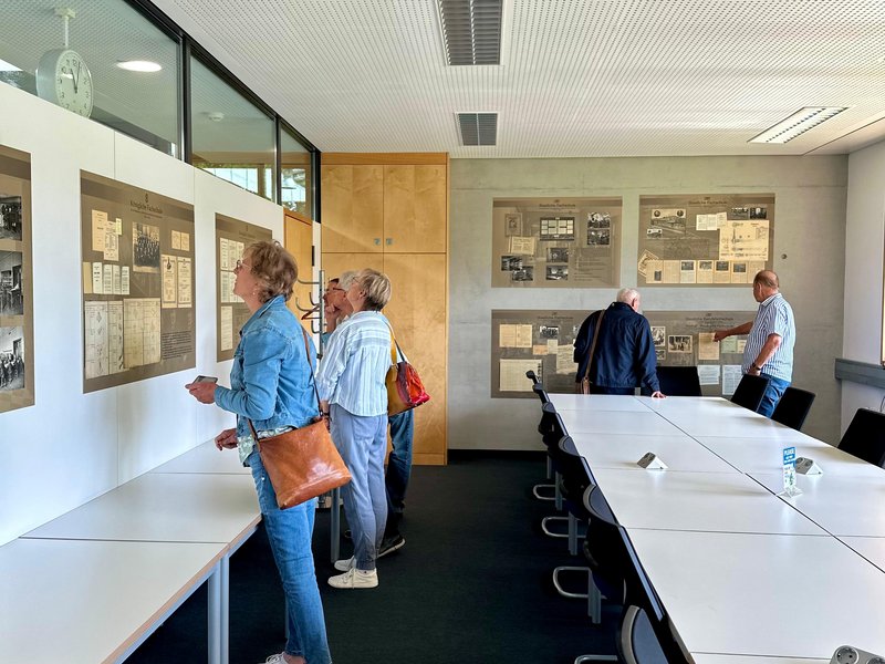 Führung durch die Bibliothek 