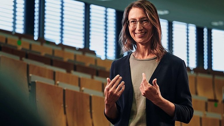 Foto Prof. Lenka Ďuranová