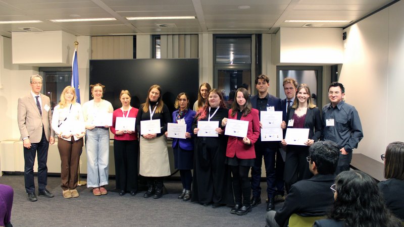 Studierende mit Zertifikat