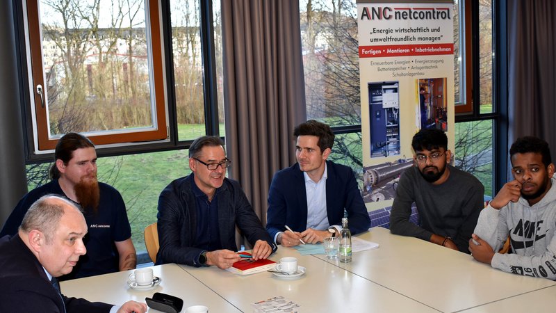 Studierende und Unternehmen im Gespräch