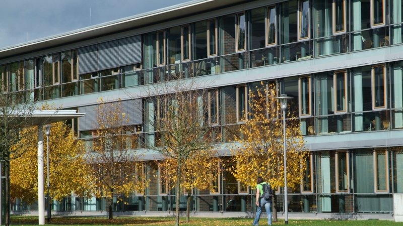 Campus im Herbst