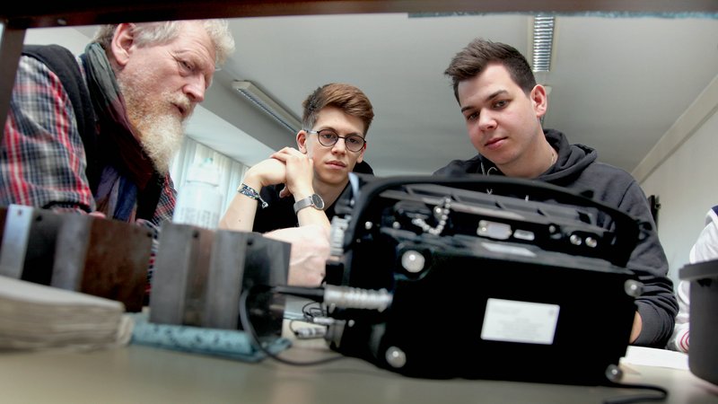 im Labor der Fakultät Elektrotechnik
