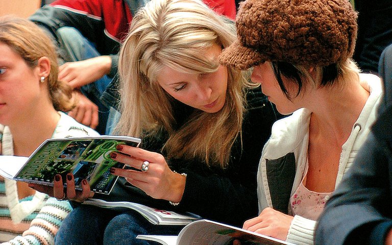 Studierende im Hörsaal