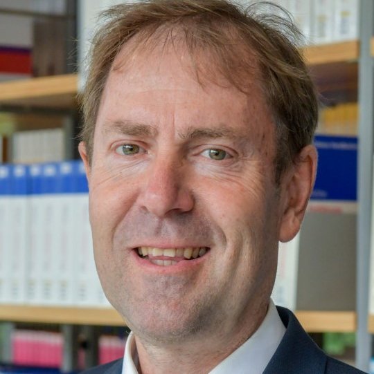 Prof. Dr. Uwe Hettler Prof. Uwe Hettler