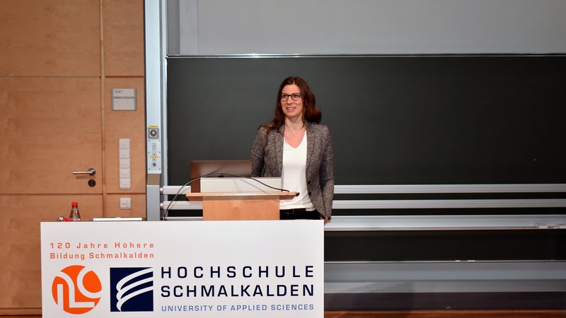 Prof. Mareike Heinemann am Rednerpult