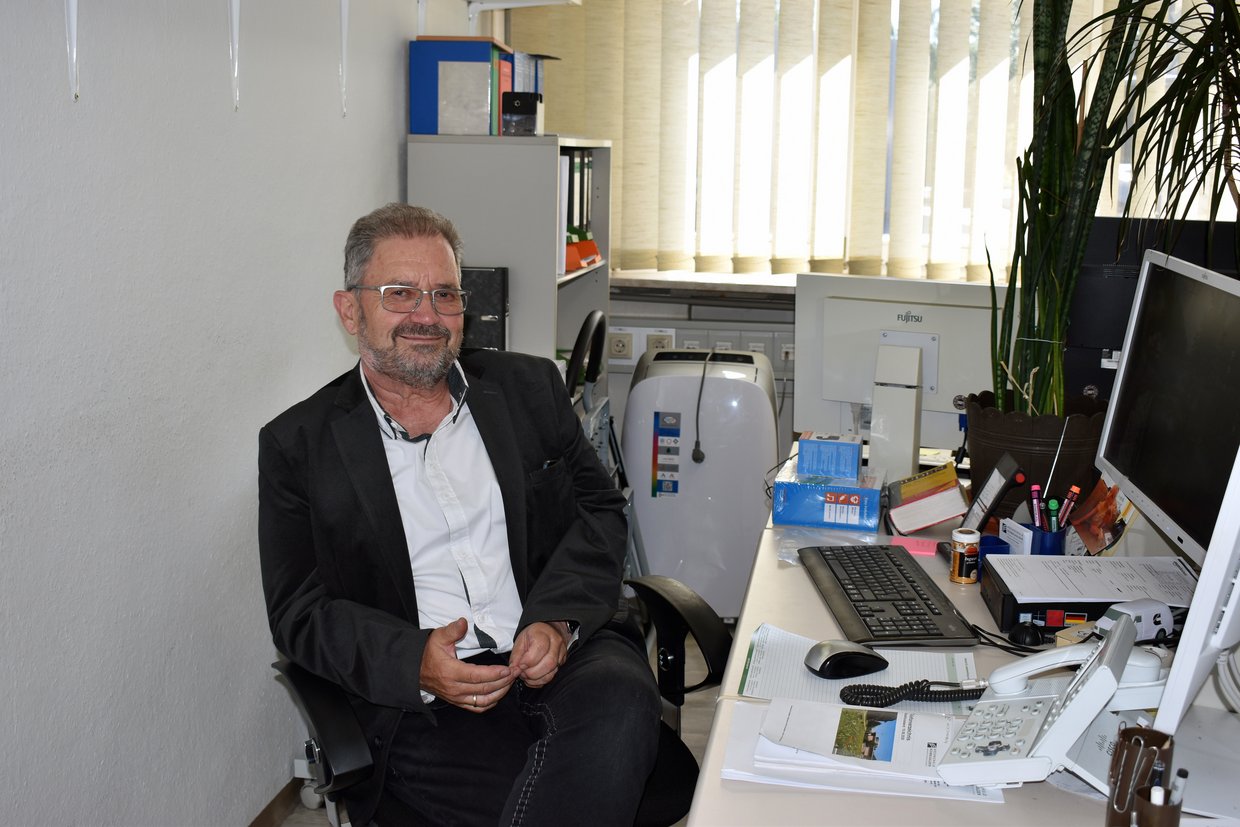 Thomas Wagner an seinem Arbeitsplatz im Haus G