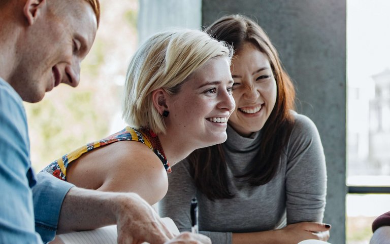 Studierende beim Lernen