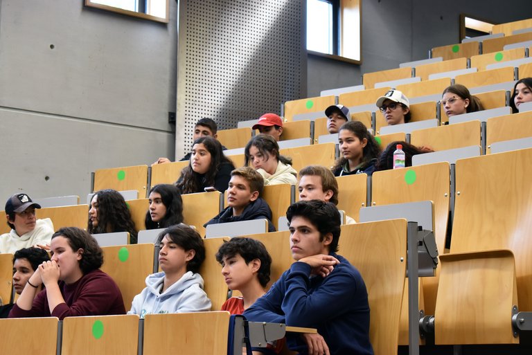 Schüler in einem Hörsaal