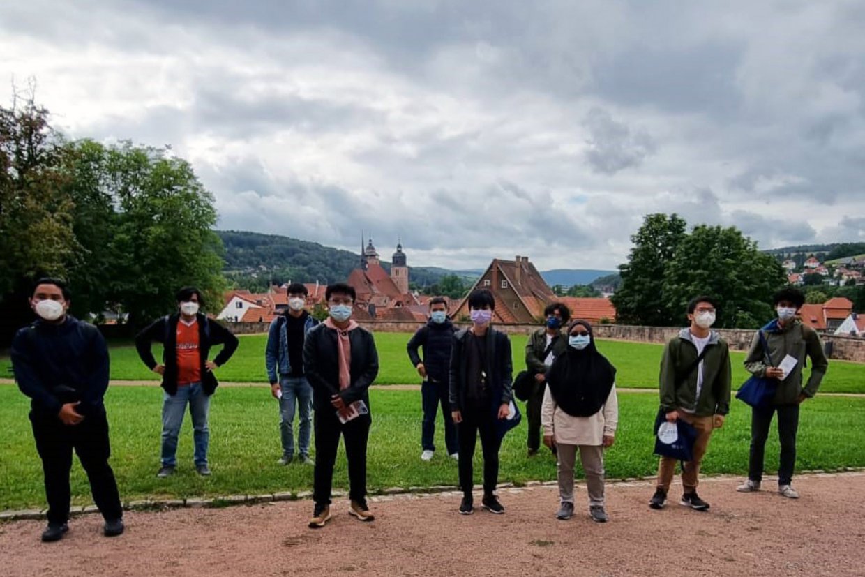 Sprachschüler aus Malaysia in der Stadt Schmalkalden