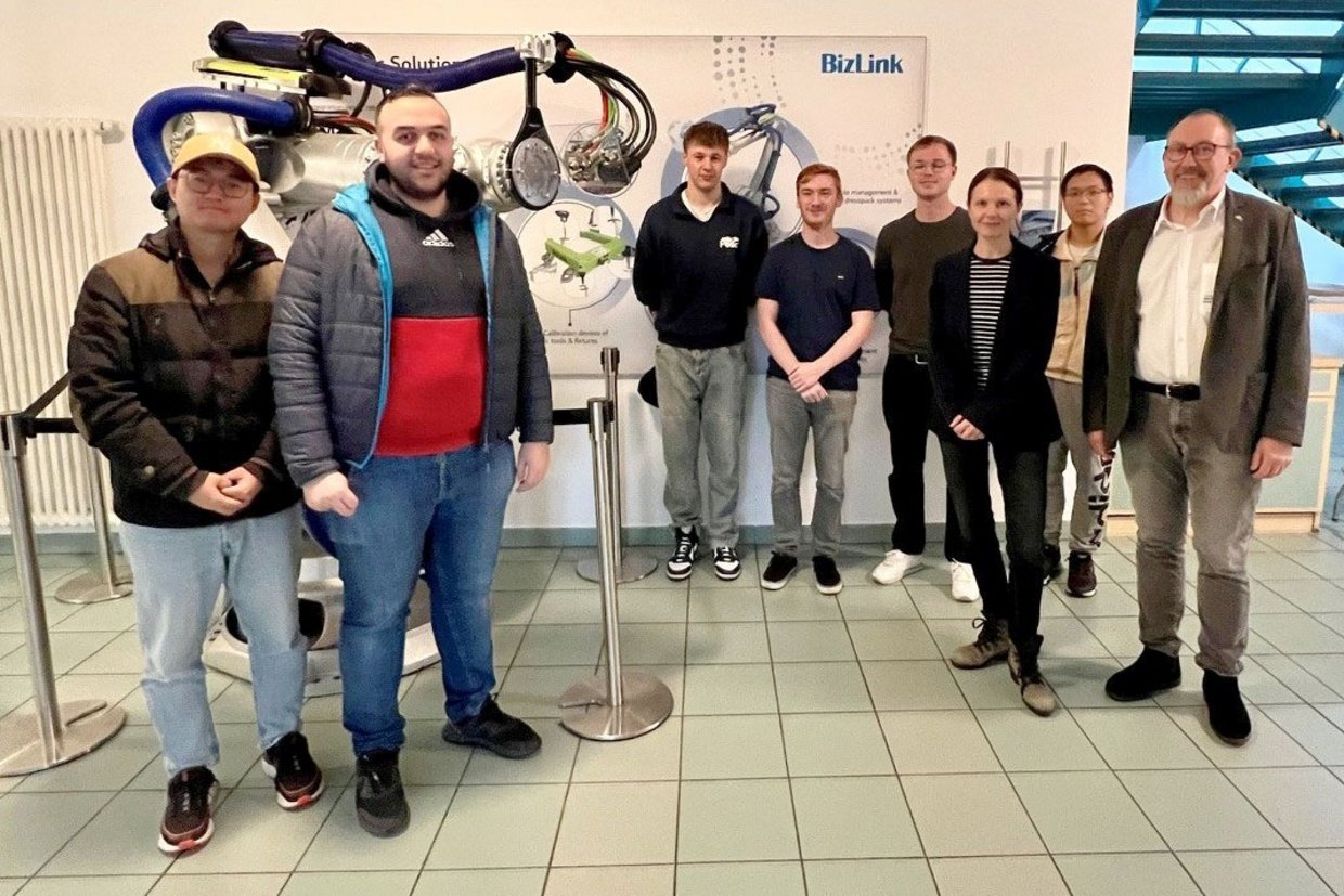 Studenten bei BizLink