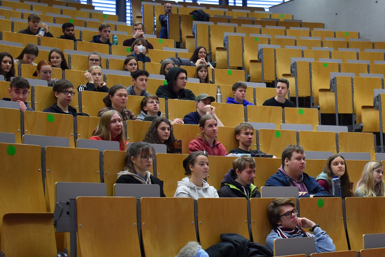 Schüler im Audimax