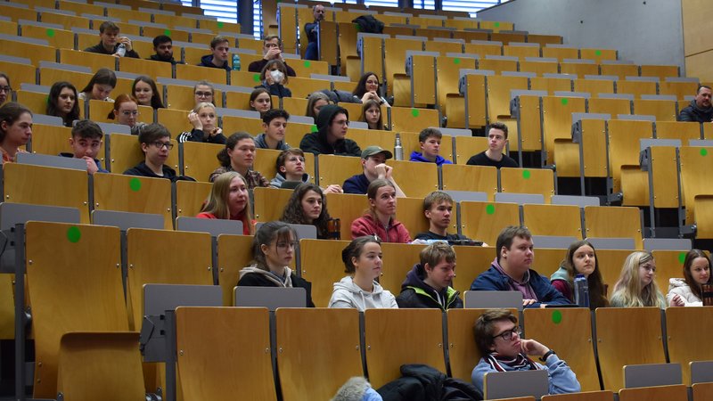 Schüler im Audimax