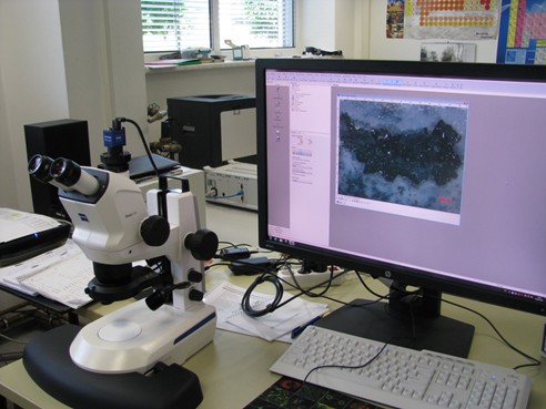 Stereomikroskop mit Bildverarbeitungssystem 